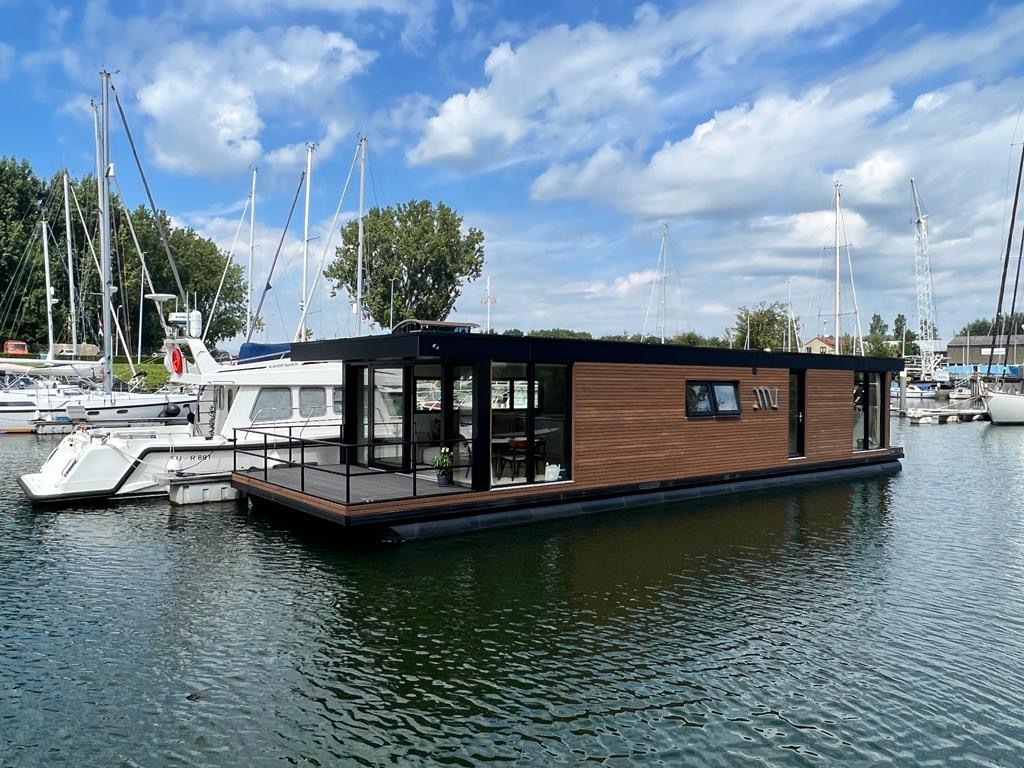 TMB60eco Houseboat Bij Rotterdam Ligplaats