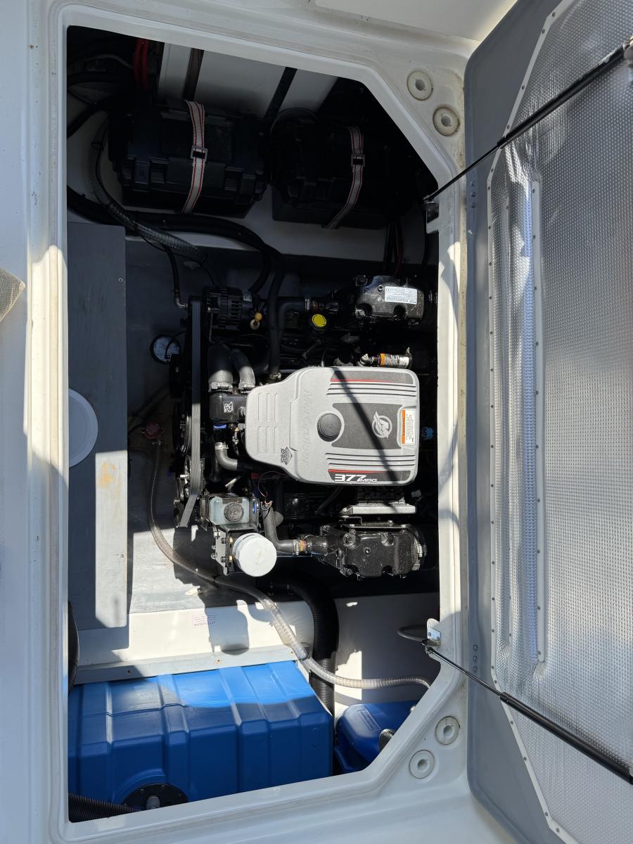 Saver Riviera 24 with Swimplatform
