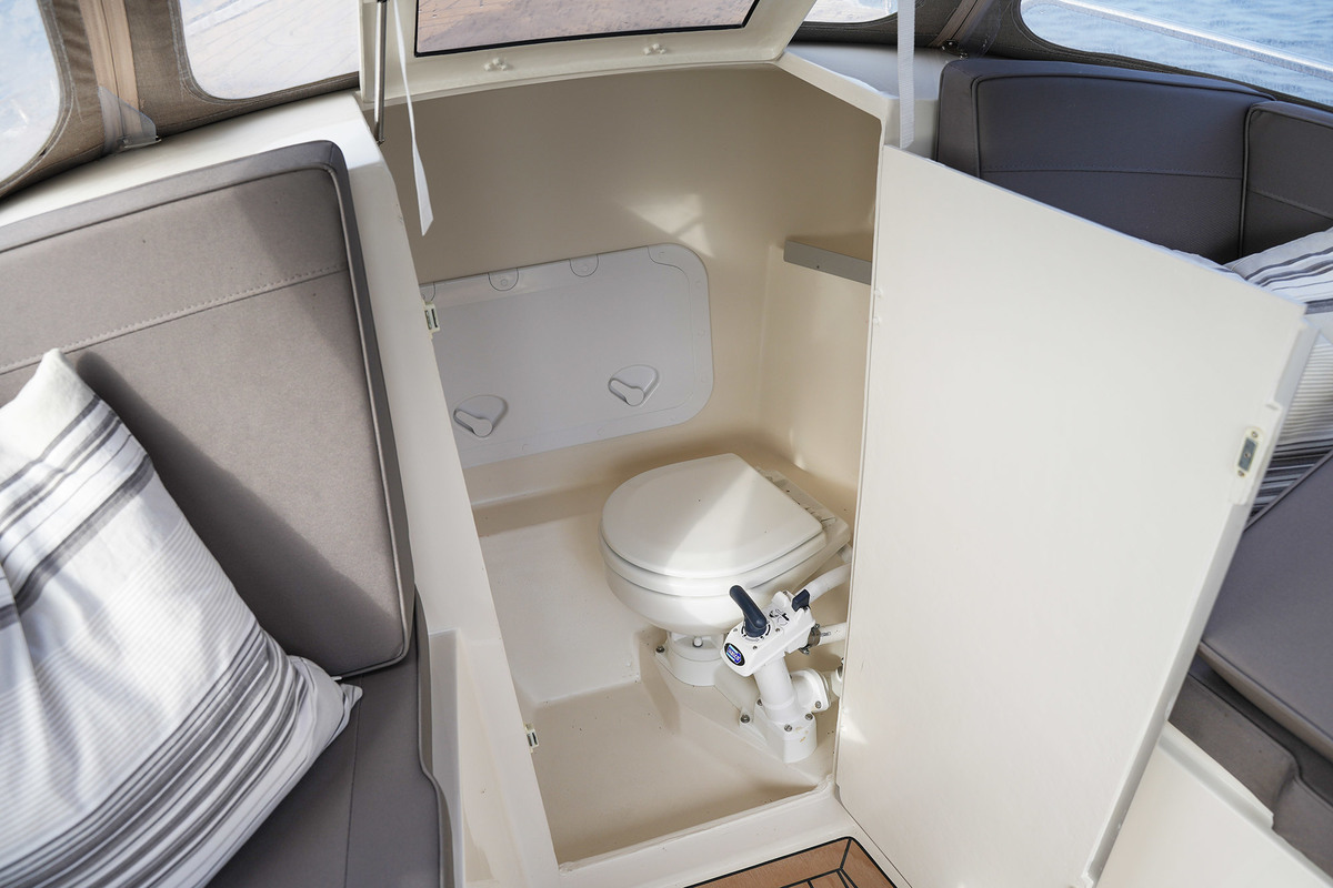 Interboat Intender 780