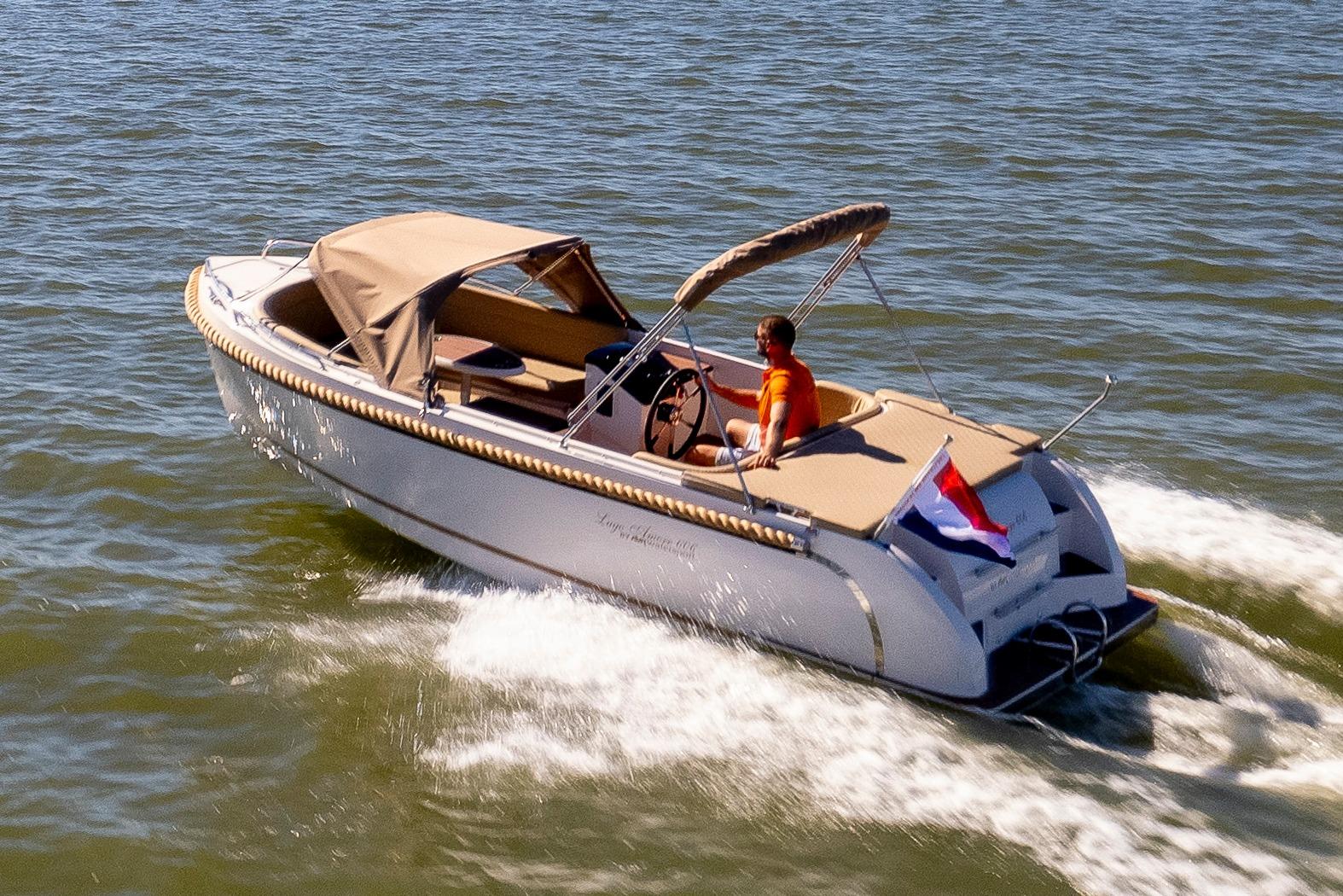 Lago Amore 606 Tender