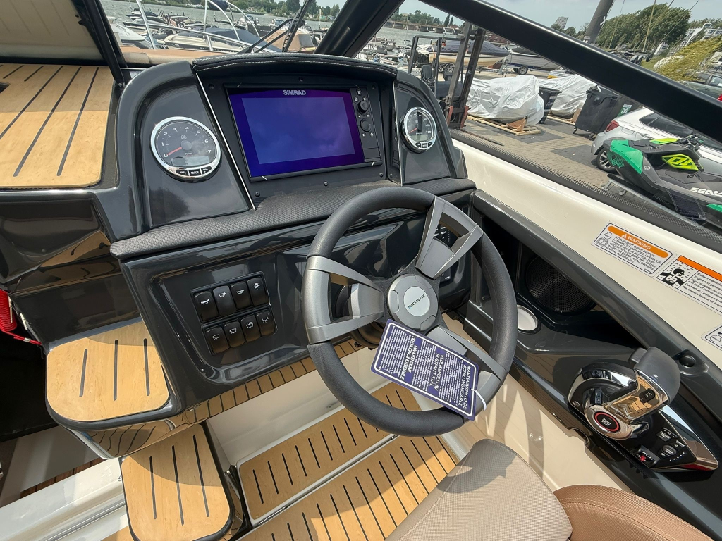 Quicksilver 755 Cruiser