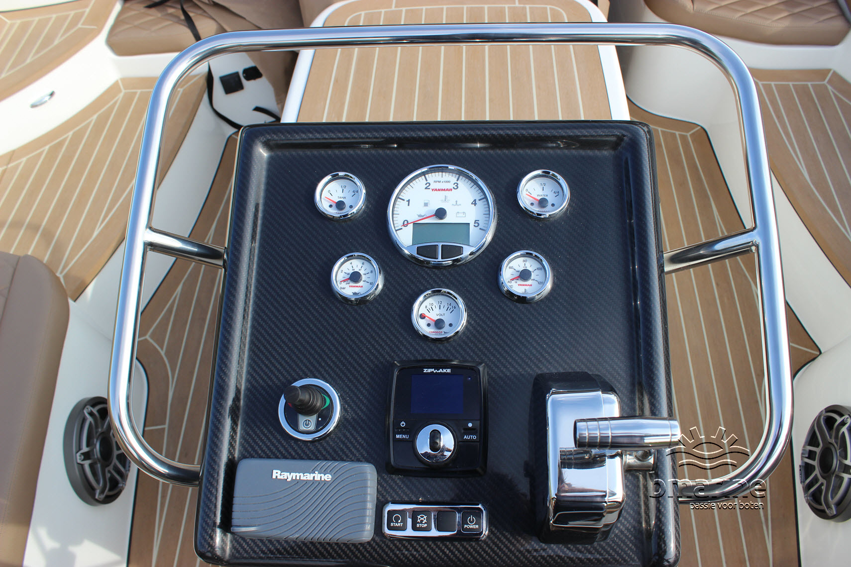 Waterspoor 777 Aviator