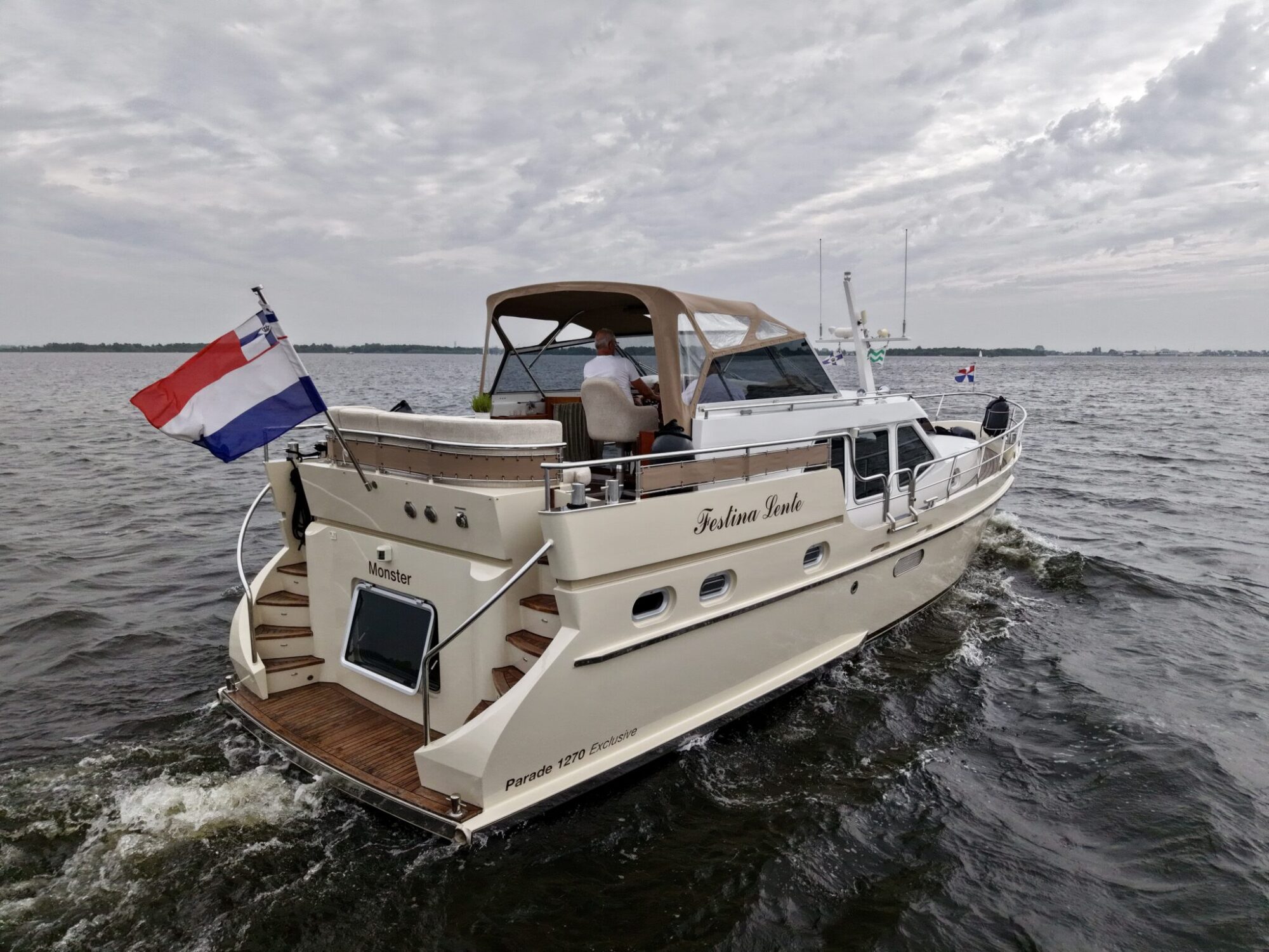 Van Vossen Parade 12.70 AK Exclusive