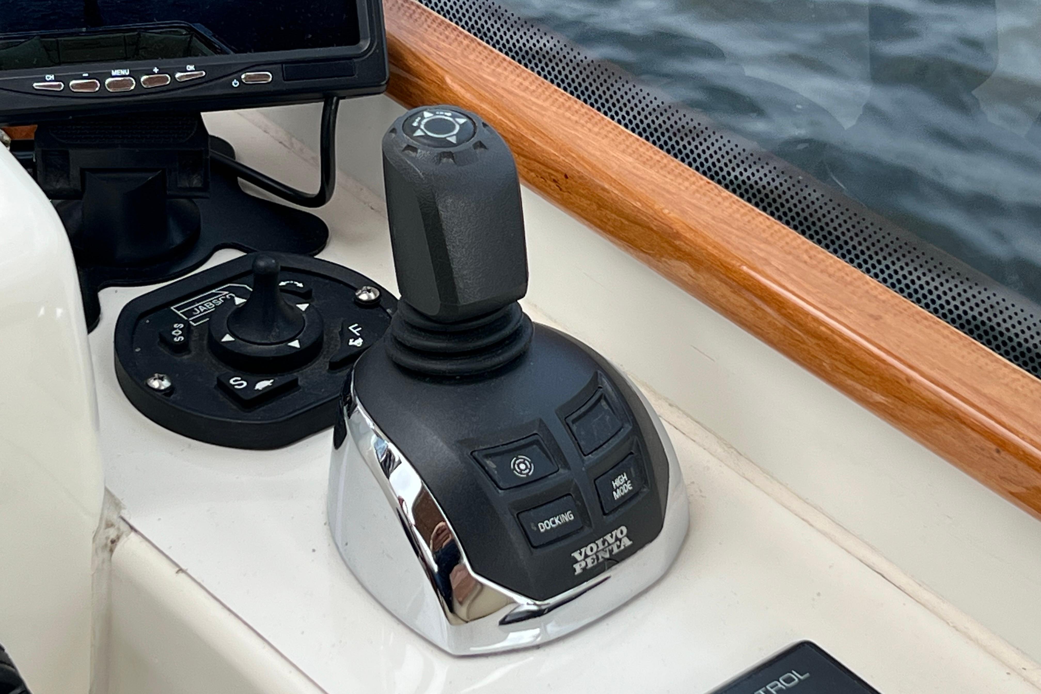 Long Island 40 Runabout