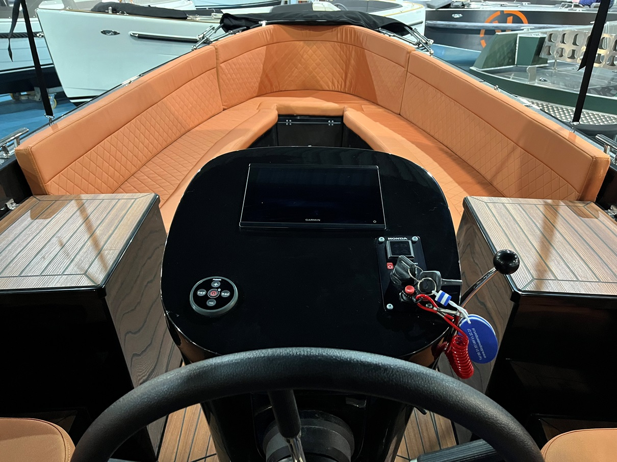 Maxima Boats Aanbieding -  650 Flying Lounge met Honda 40 pk