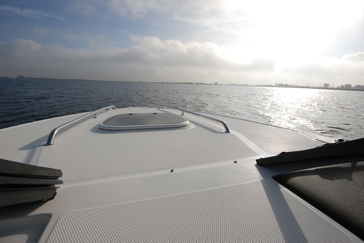 Sea Ray Sun Sport 250