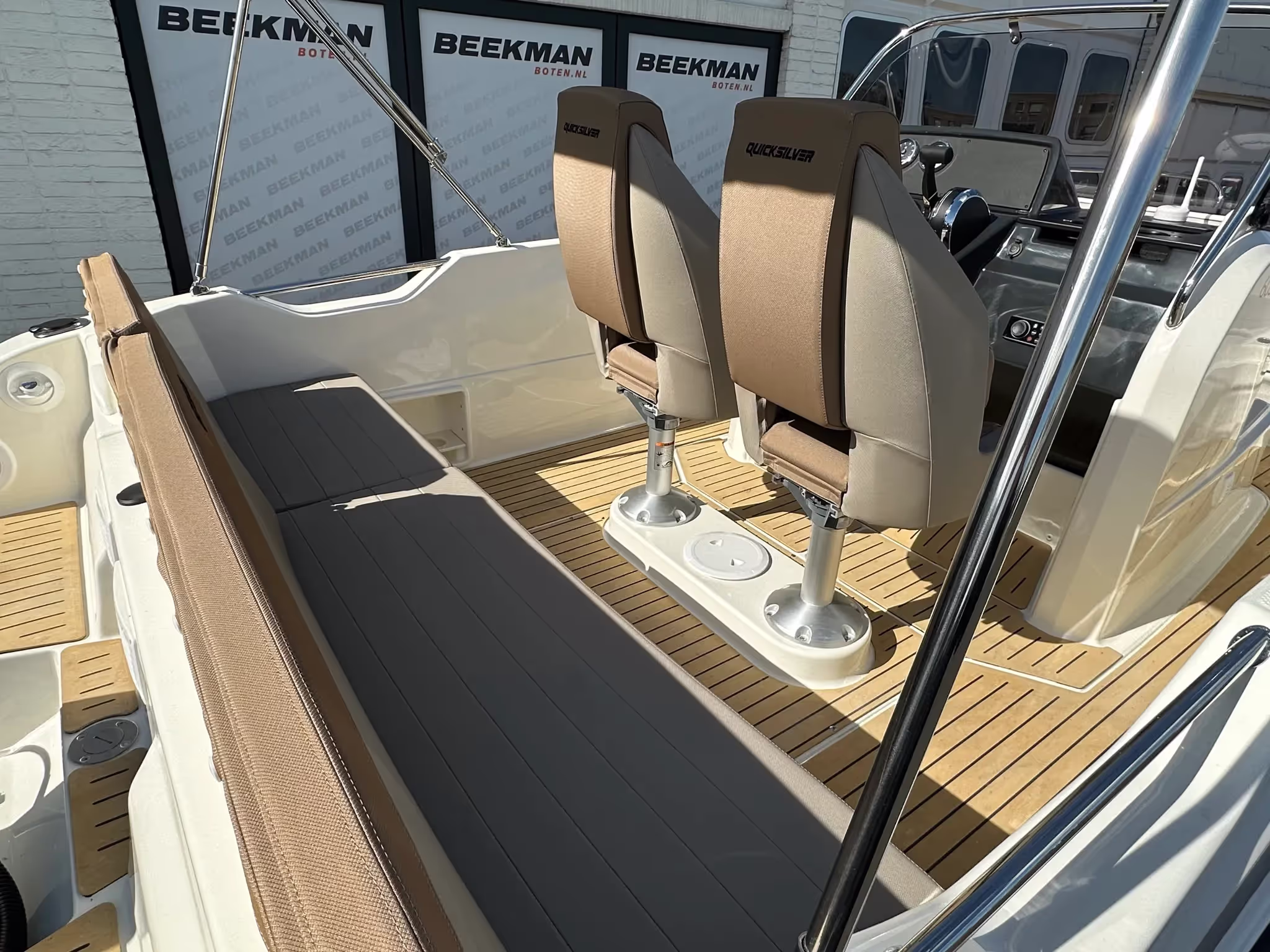 Quicksilver 605 Open