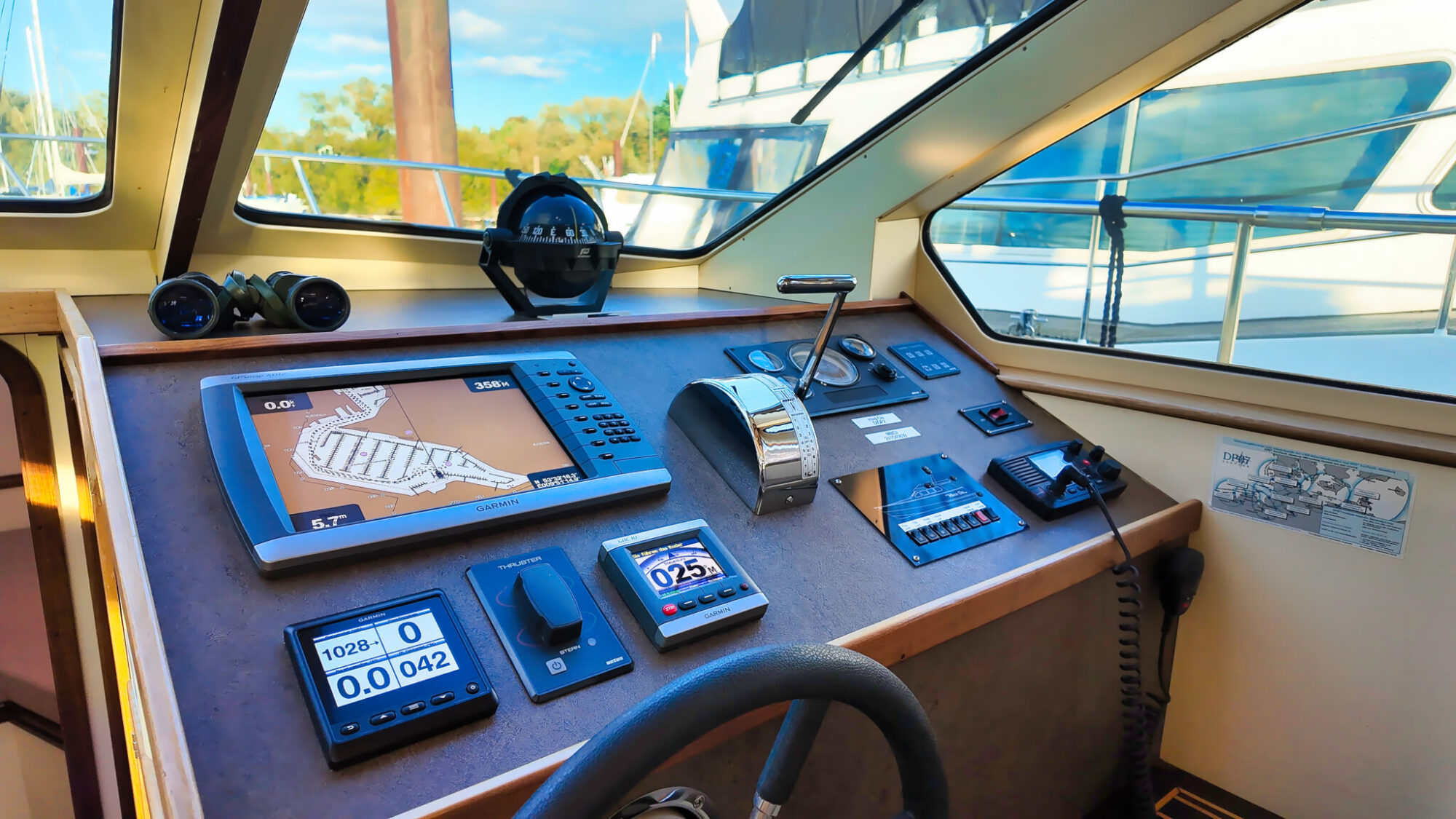 Bruce Roberts Euro 12.00 Flybridge